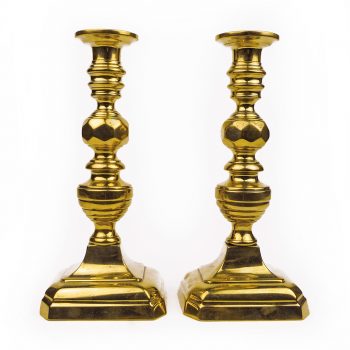 Pair of English Brass candlesticks. Circa 1840